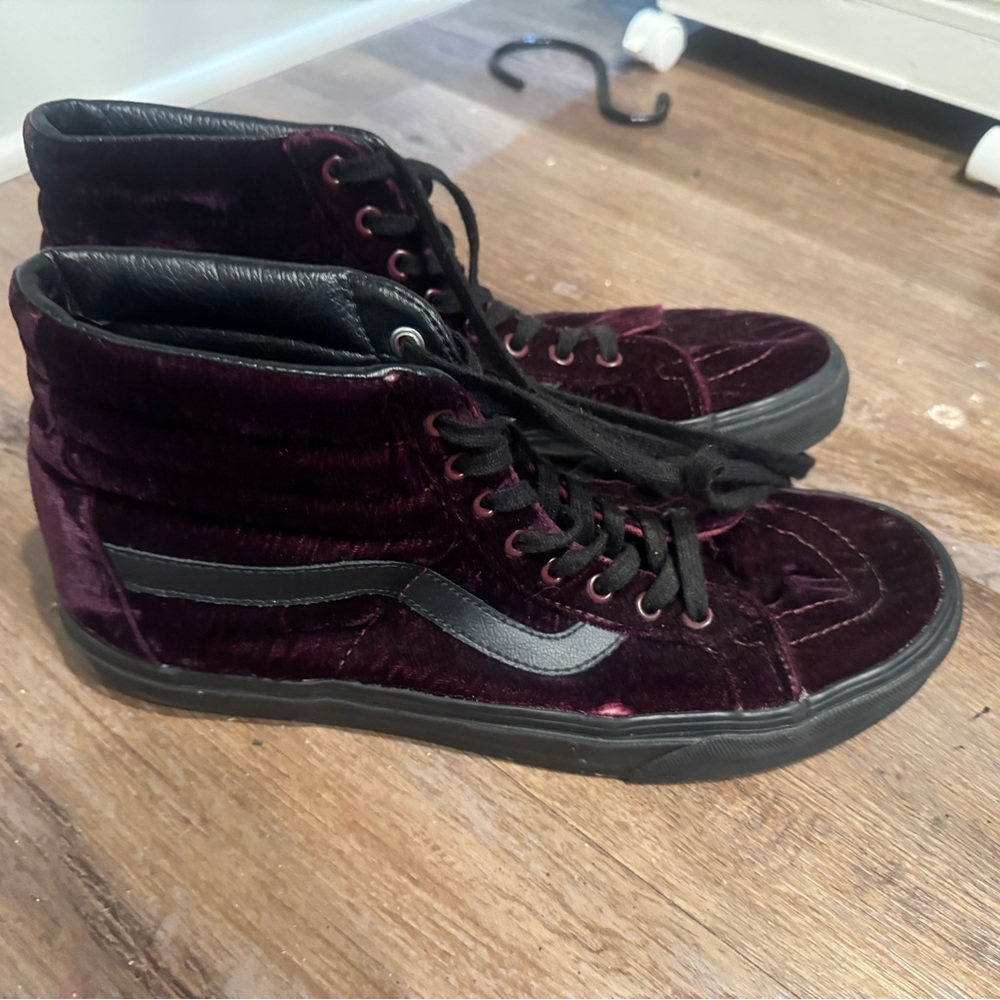 Vans Men's Velvet High-Top Sneakers - Burgundy and Black